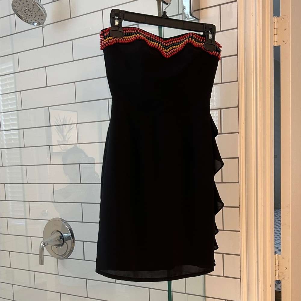 Elegant Black Strapless Dress with Beaded Detail